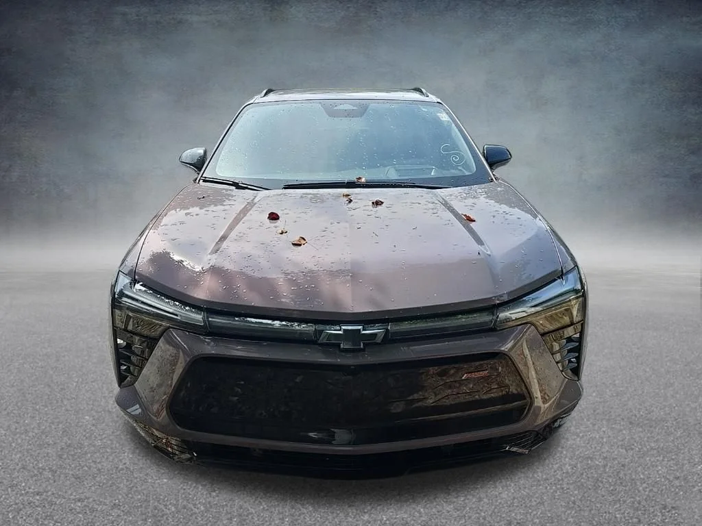 Used 2024 Gray Chevrolet RS image 3