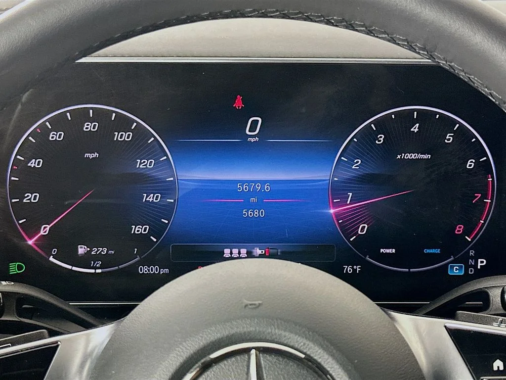 Used 2024 White Mercedes-Benz GLC 300 image 11