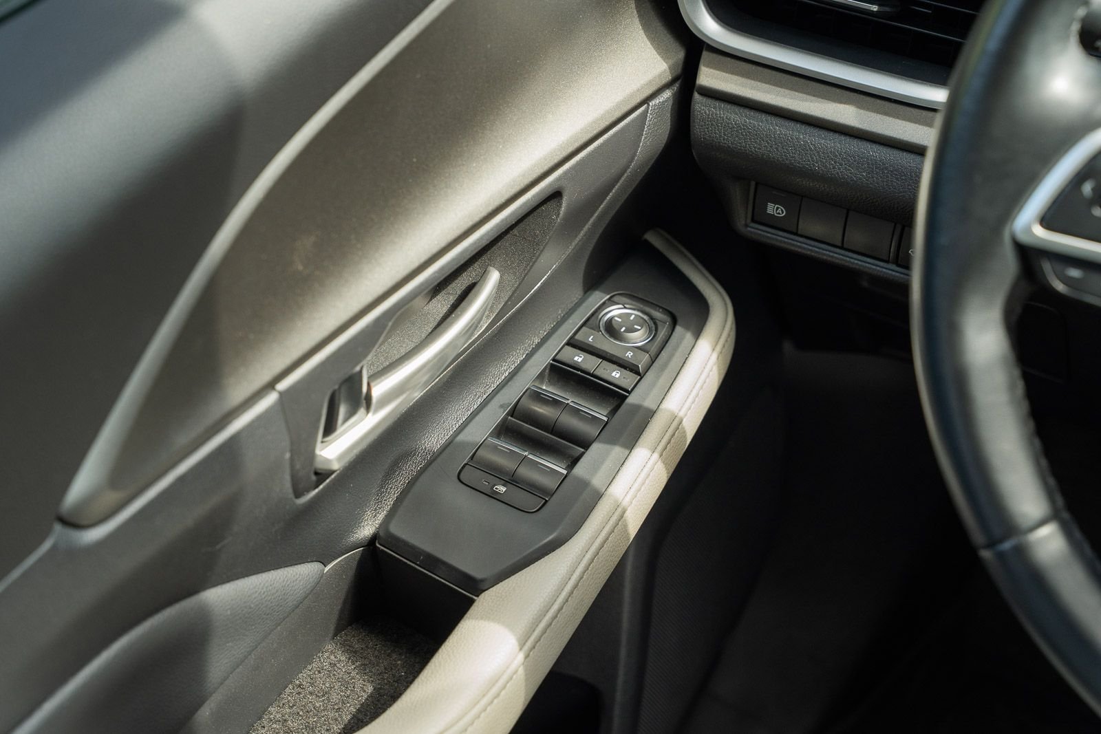 Certified Used 2025 Beige Toyota XLE image 30