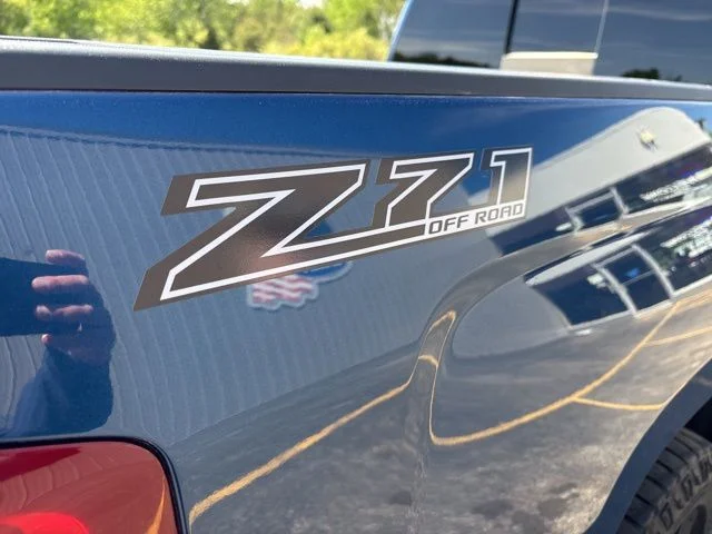 Used 2016 Deep Ocean Blue Metallic Chevrolet LTZ image 16