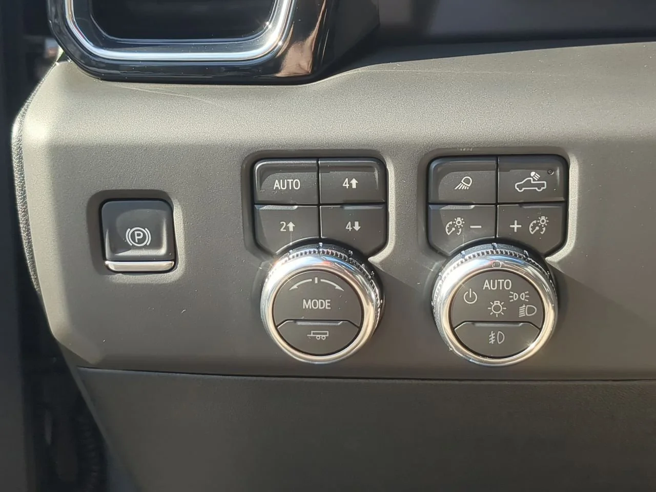 New 2026 Sterling Metallic GMC Denali image 18