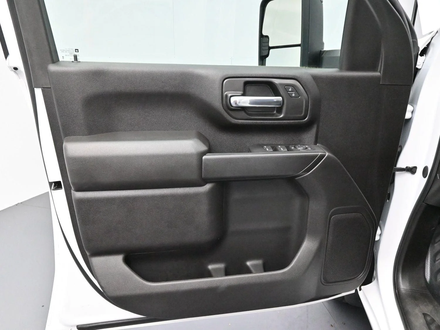 Used 2025 Summit White Chevrolet WT image 32