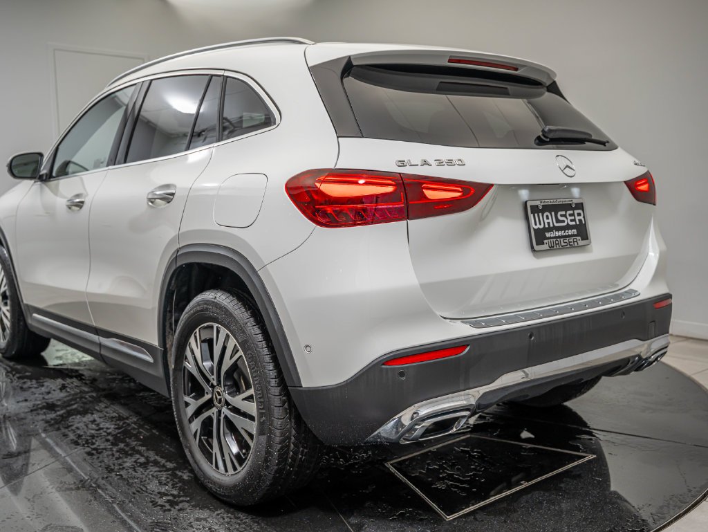 Used 2026 Polar White Mercedes-Benz GLA 250 image 21