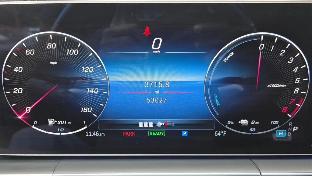 Used 2024 White Mercedes-Benz GLE 450e image 29
