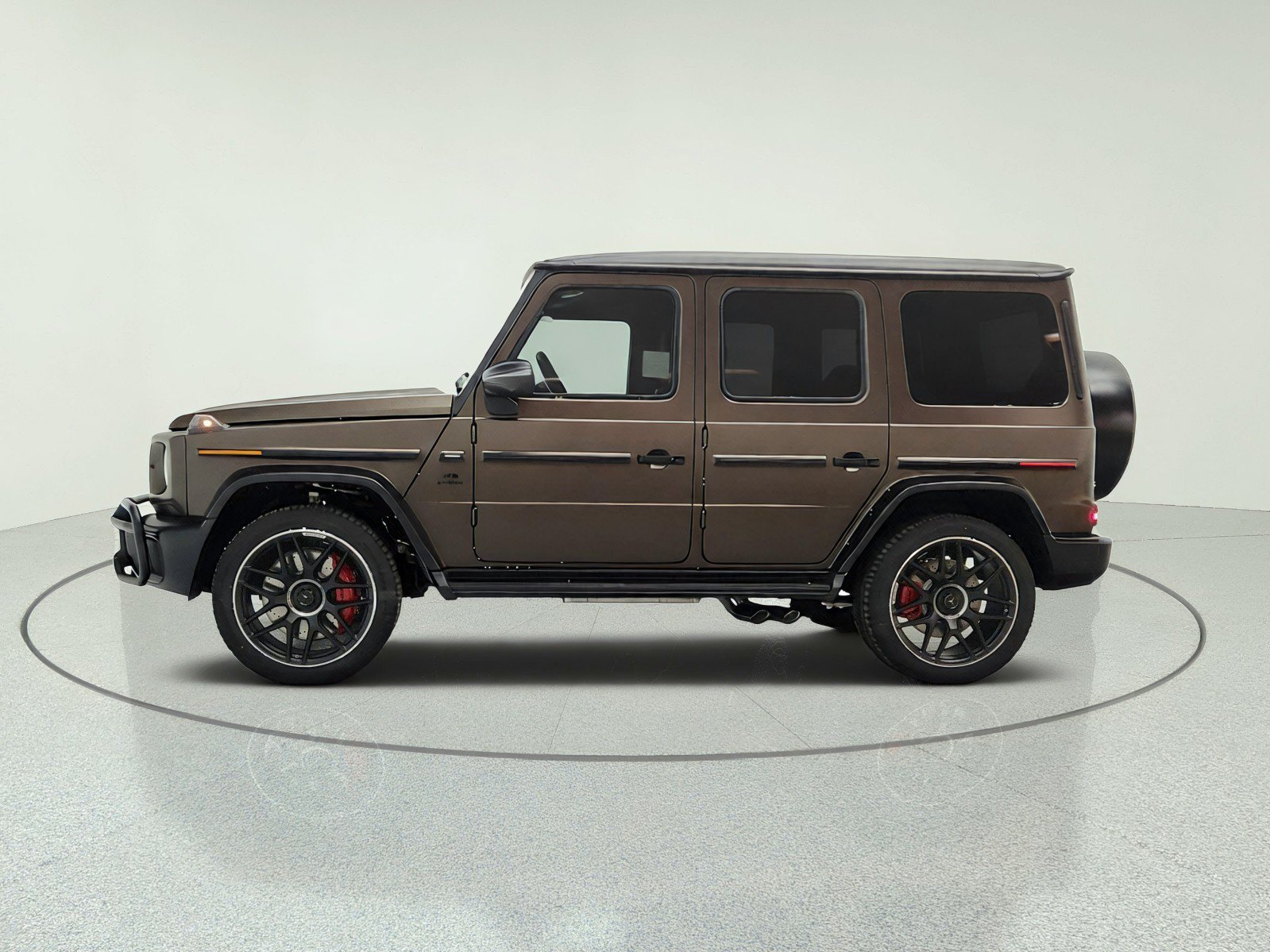 New 2027 MANUFAKTUR Dakota Brown Magno Mercedes-Benz AMG® G 63 SUV image 29