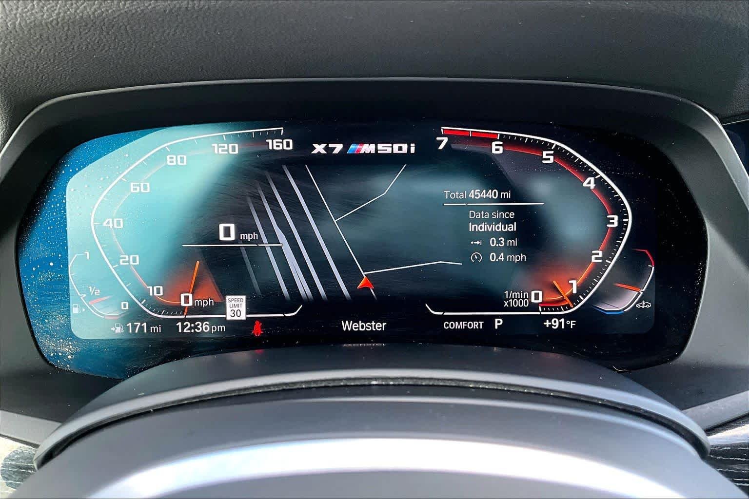 Used 2022 Alpine White BMW M50i image 22