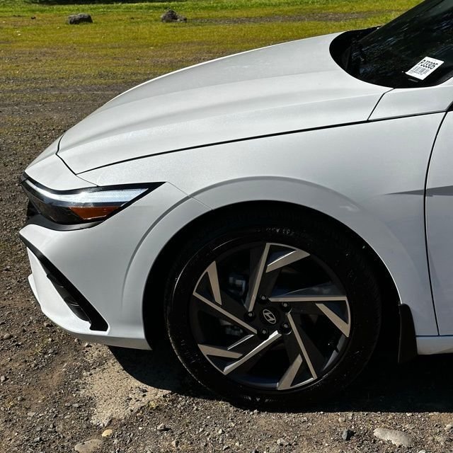 2025 Hyundai Elantra SEL - Photo 28