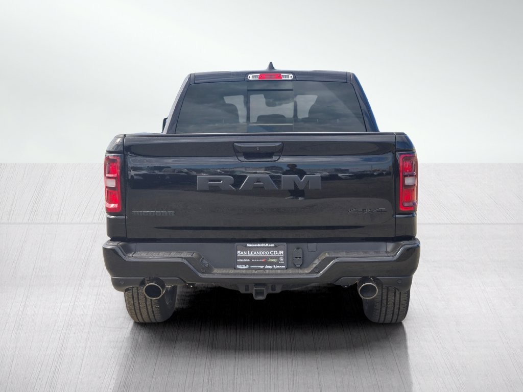 New 2026 Diamond Black Crystal Pearl-Coat Exterior Paint RAM Big Horn/Lone Star image 5
