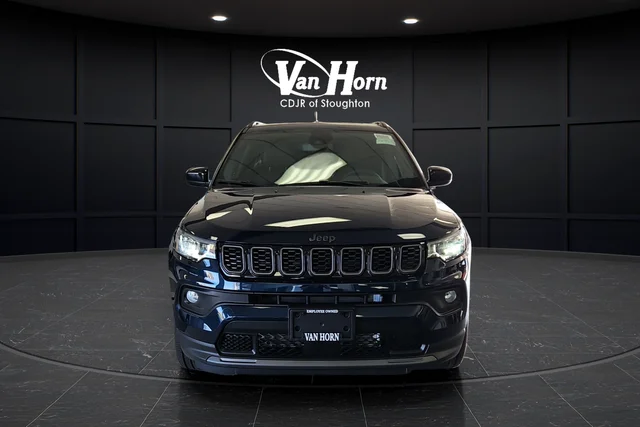 New 2026 Fathom Blue Pearl-Coat Exterior Paint Jeep Latitude image 2