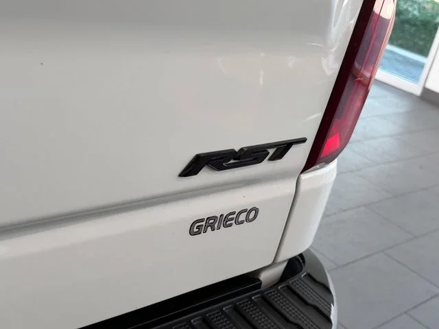 Used 2021 White Chevrolet RST image 17