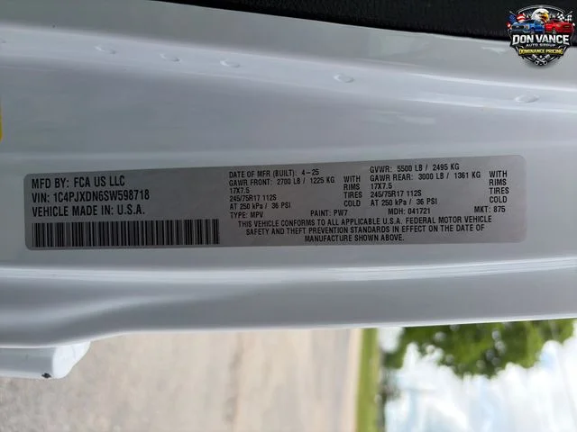 Used 2025 White Jeep Sport S image 28