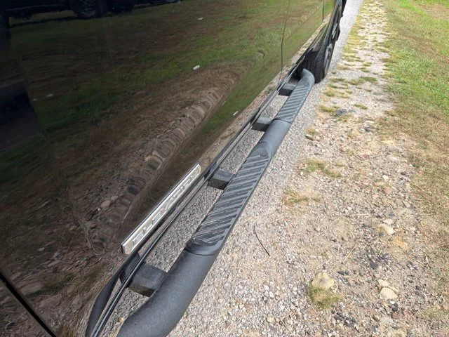 Used 2022 Black GMC Elevation image 17