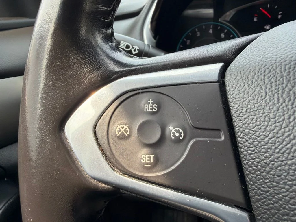 Used 2021 Gray Chevrolet LT image 24