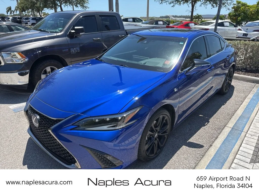 2022 Lexus ES 300h 300h F SPORT's photo