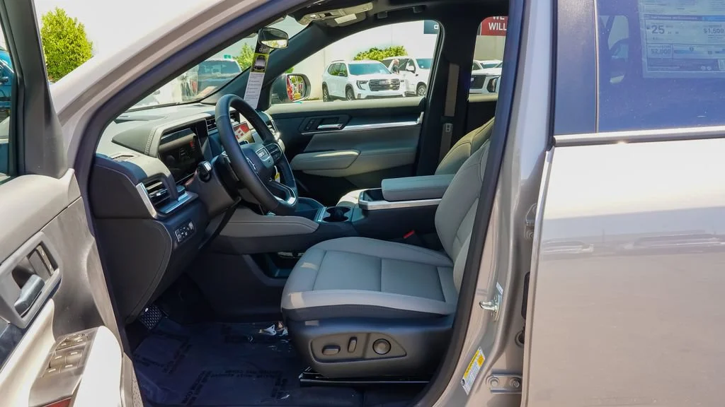 New 2026 Riverstone Metallic GMC Elevation image 12