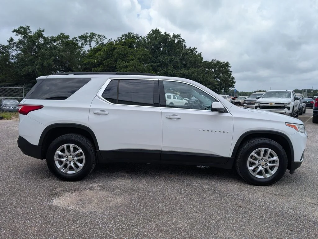 Used 2021 White Chevrolet LT image 6