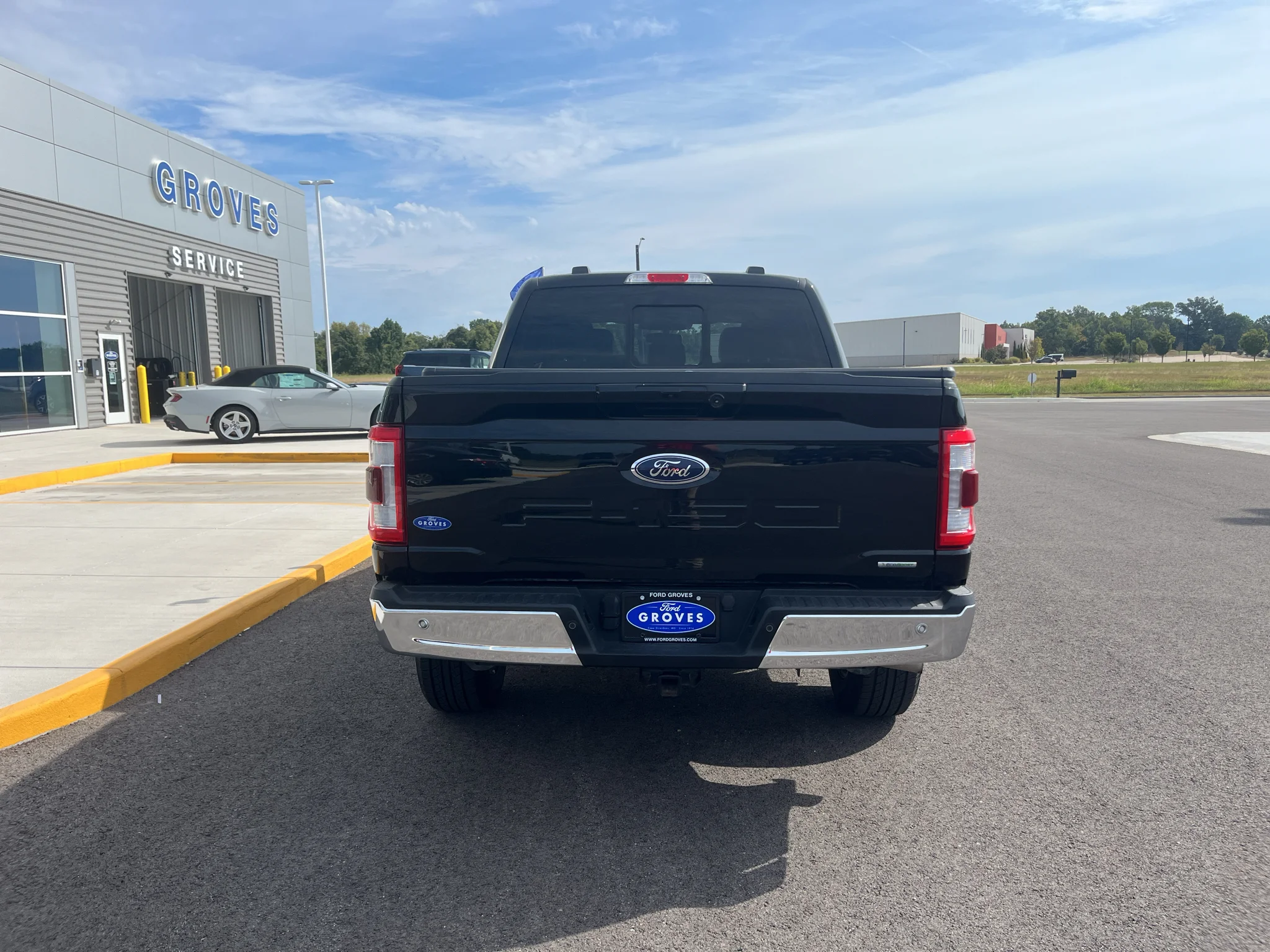Used 2022 Agate Black Metallic Ford LARIAT image 6