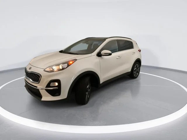 Used 2022 White Kia EX image 8