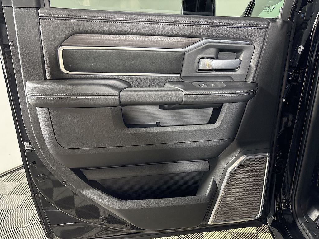2026 RAM 2500 Laramie - Photo 19