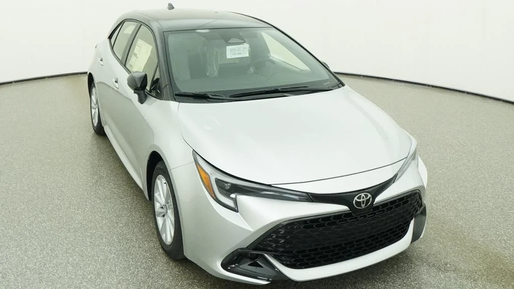 New 2027 Classic Silver Metallic with Black roof Toyota SE image 19