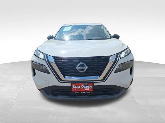 Certified Used 2023 White Nissan S image 2