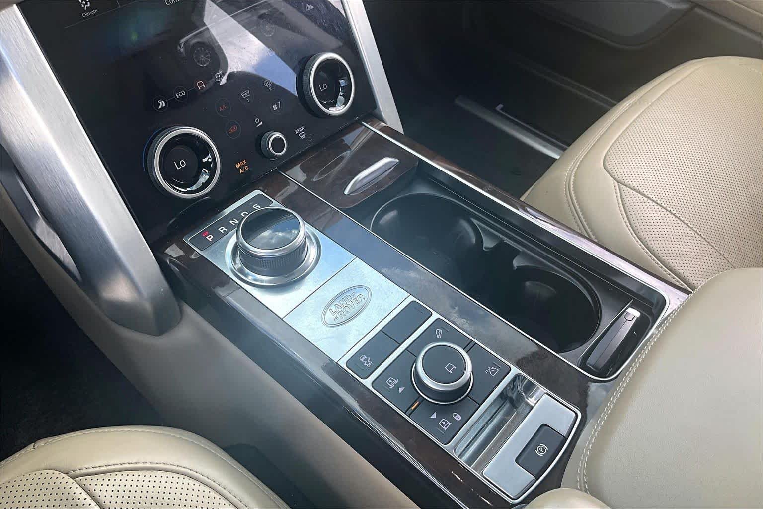 Used 2018 Fuji White Land Rover HSE image 15