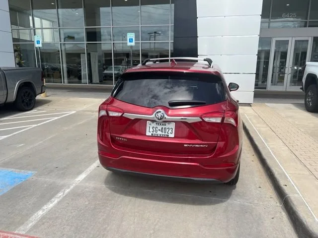 Used 2019 CHILI RED METALLIC Buick Essence image 5