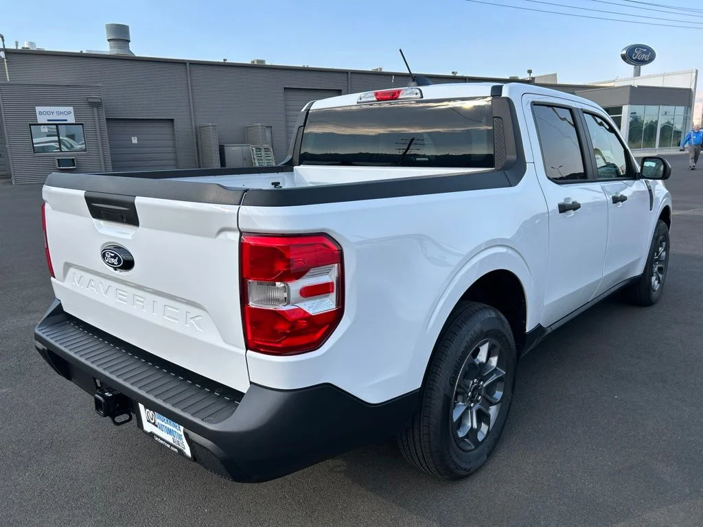 New 2026 White Ford XLT image 8