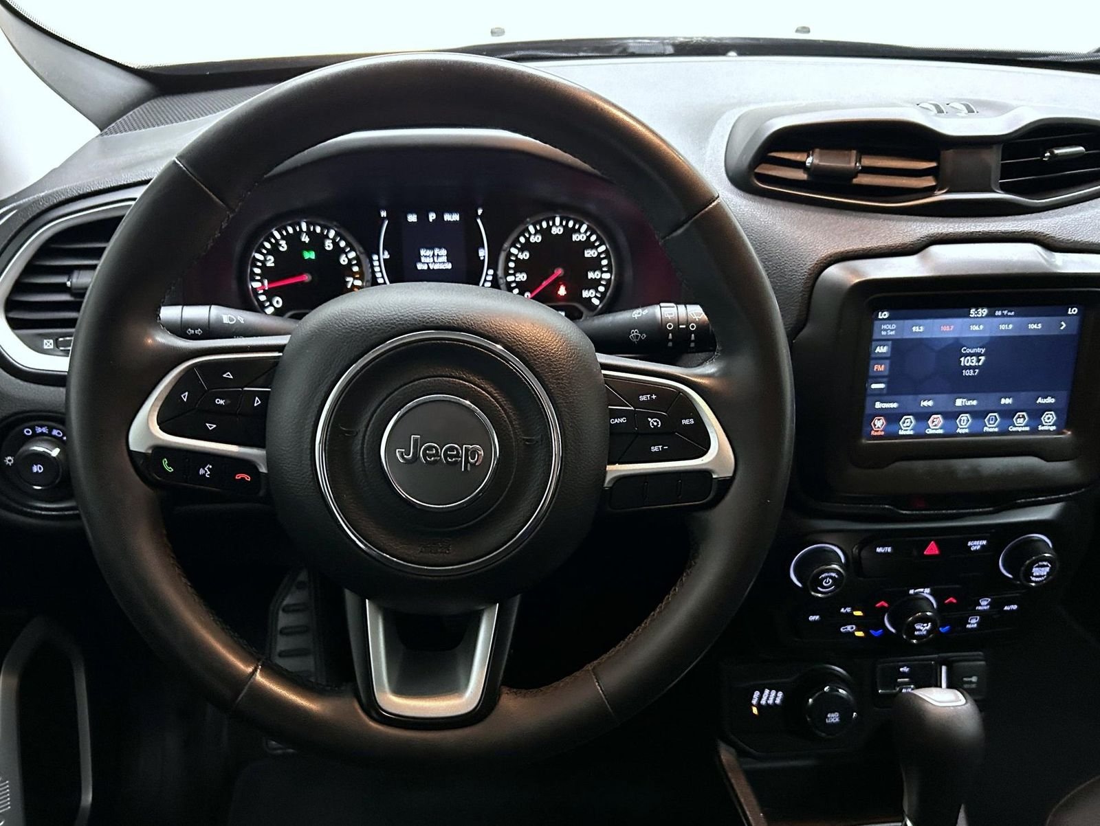 Used 2020 Black Jeep Latitude image 12