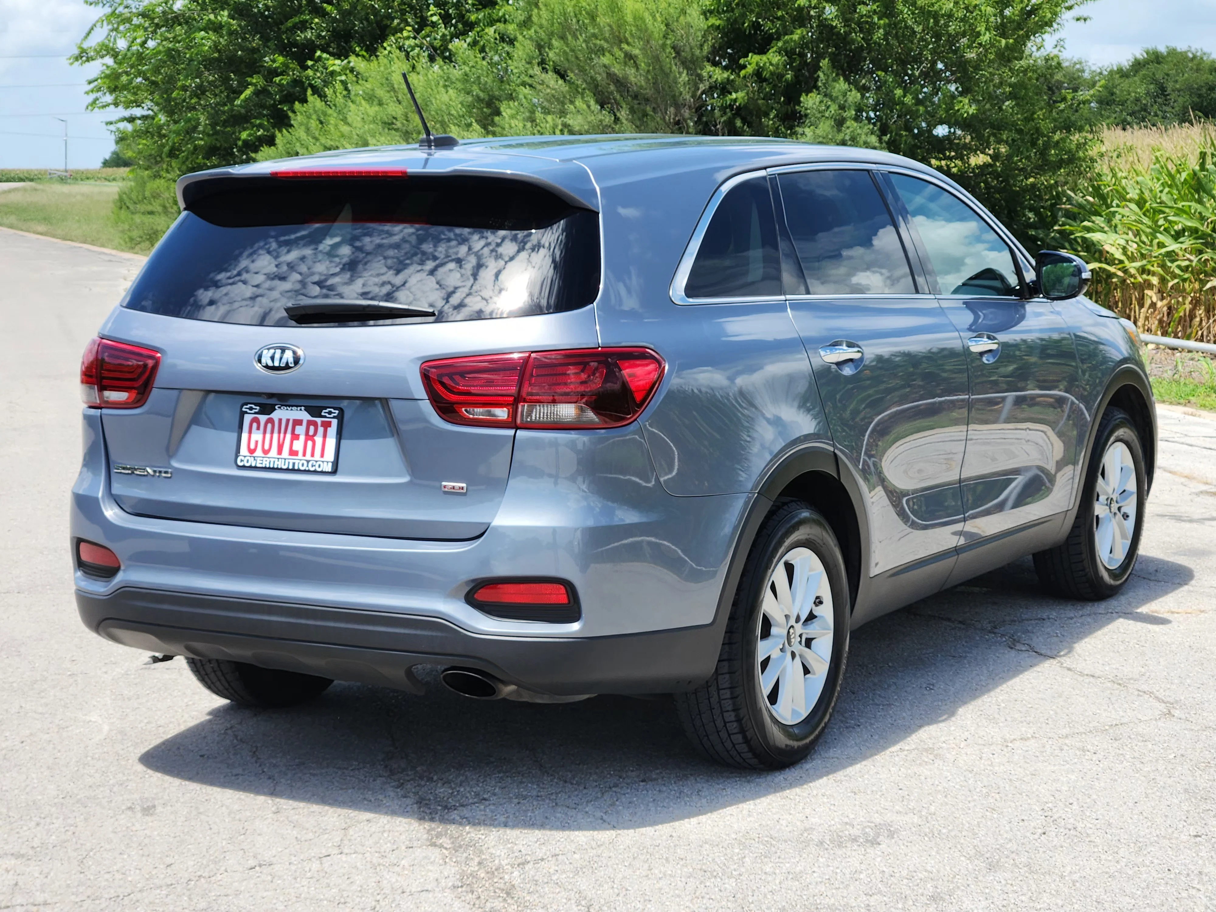 Used 2020 Everlasting Silver Kia L image 7