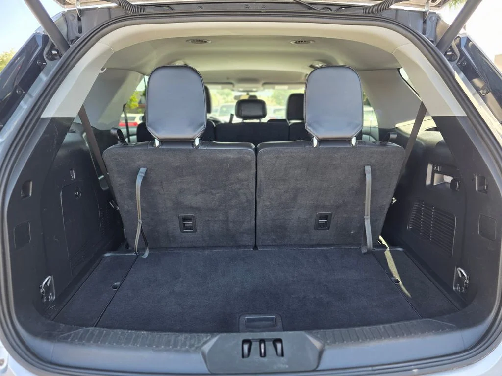 2024 Ford Explorer XLT - Photo 12