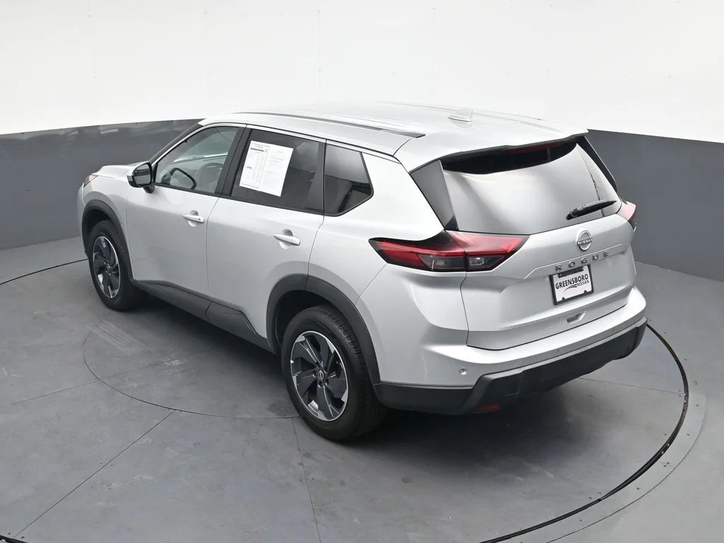 Used 2025 Silver Nissan SV image 29