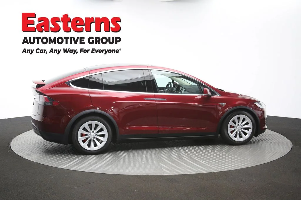 Used 2016 Red Tesla P90D image 41