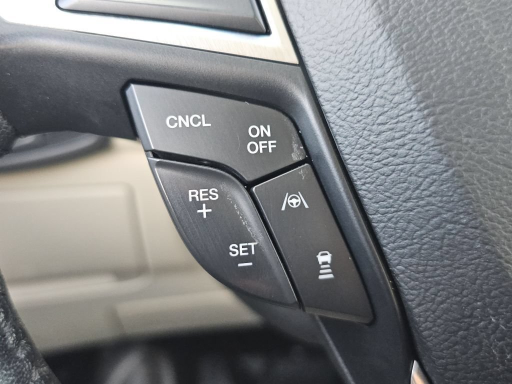 Used 2020 White Metallic Ford Titanium image 14