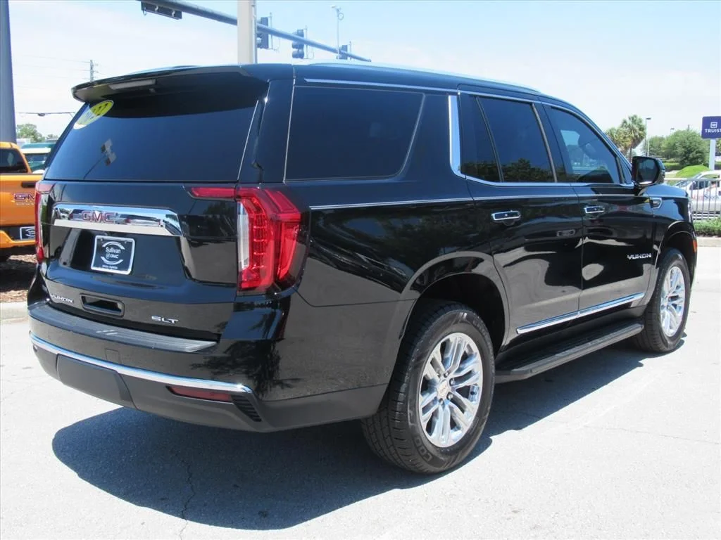 Used 2022 Black GMC SLT image 7