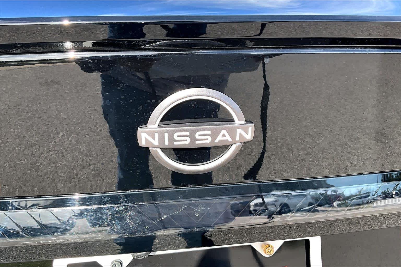 New 2027 Super Black Nissan SR image 15