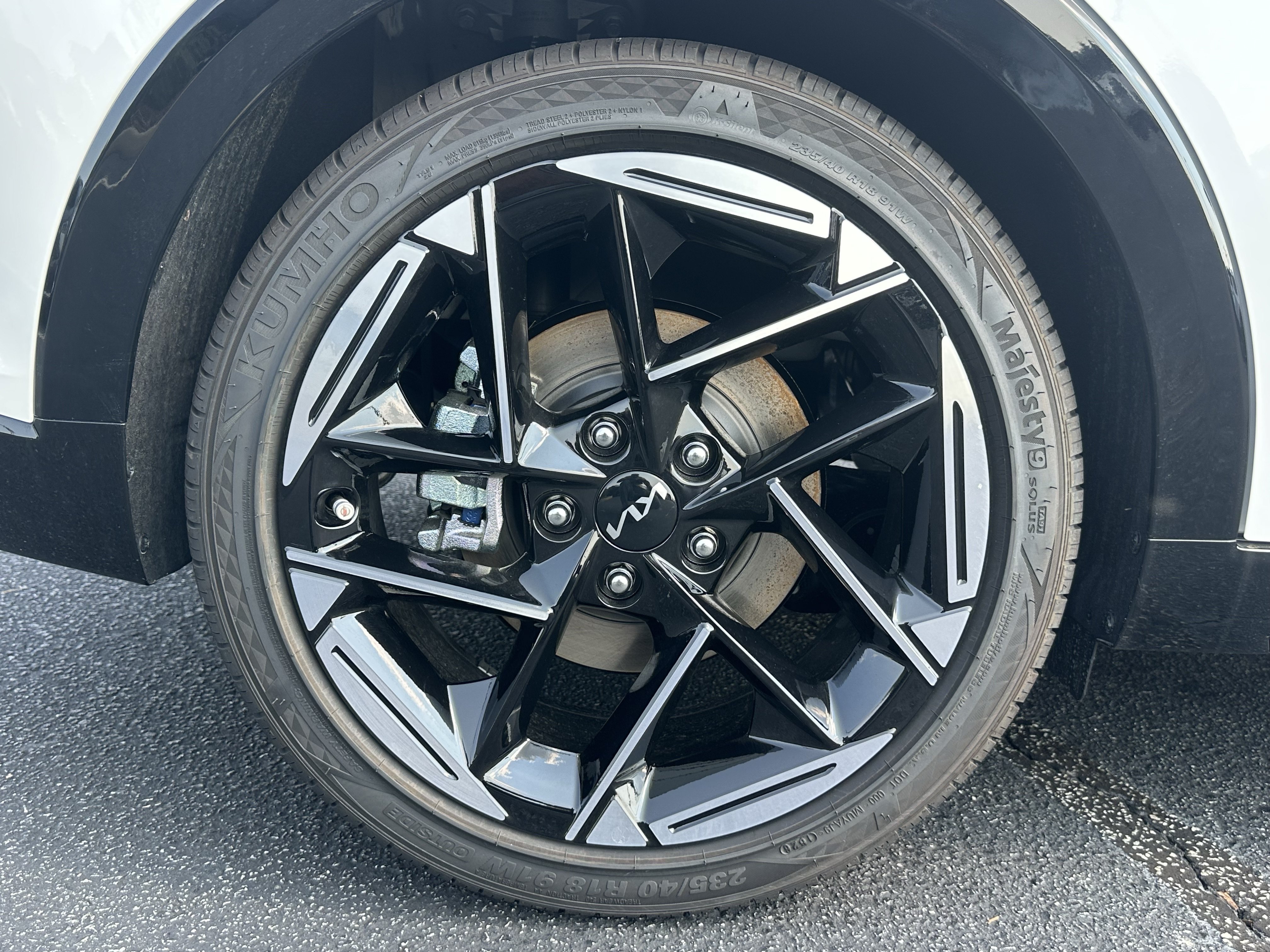 New 2026 Snow White Pearl Kia GT-Line image 18