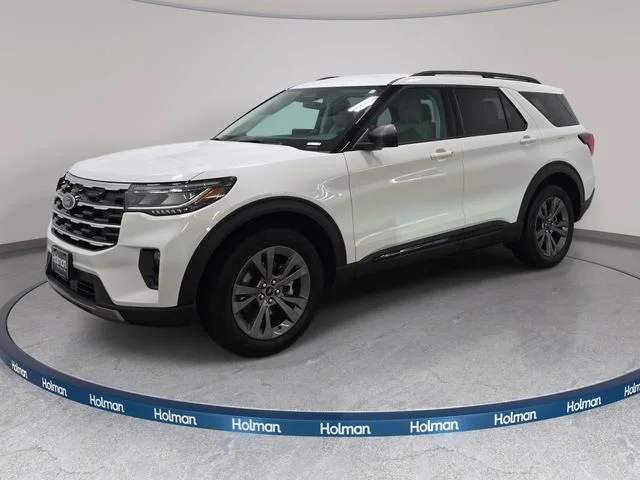 2026 Ford Explorer Active 4WD's photo
