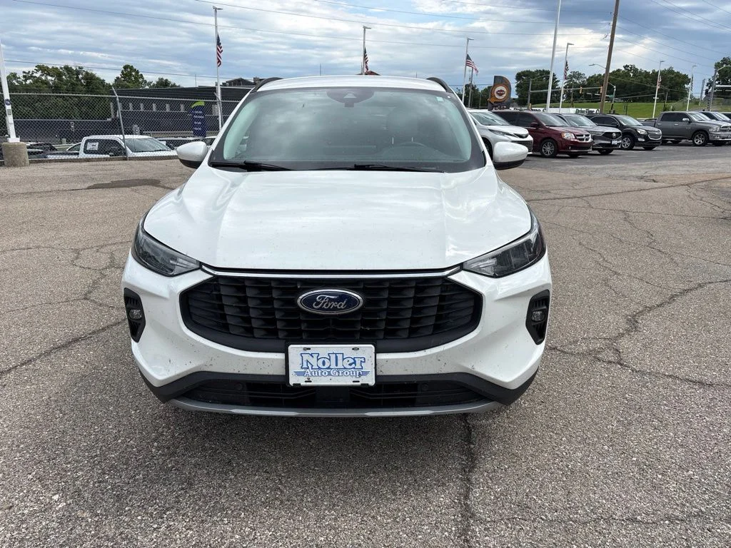 Used 2023 White Metallic Ford Base image 2