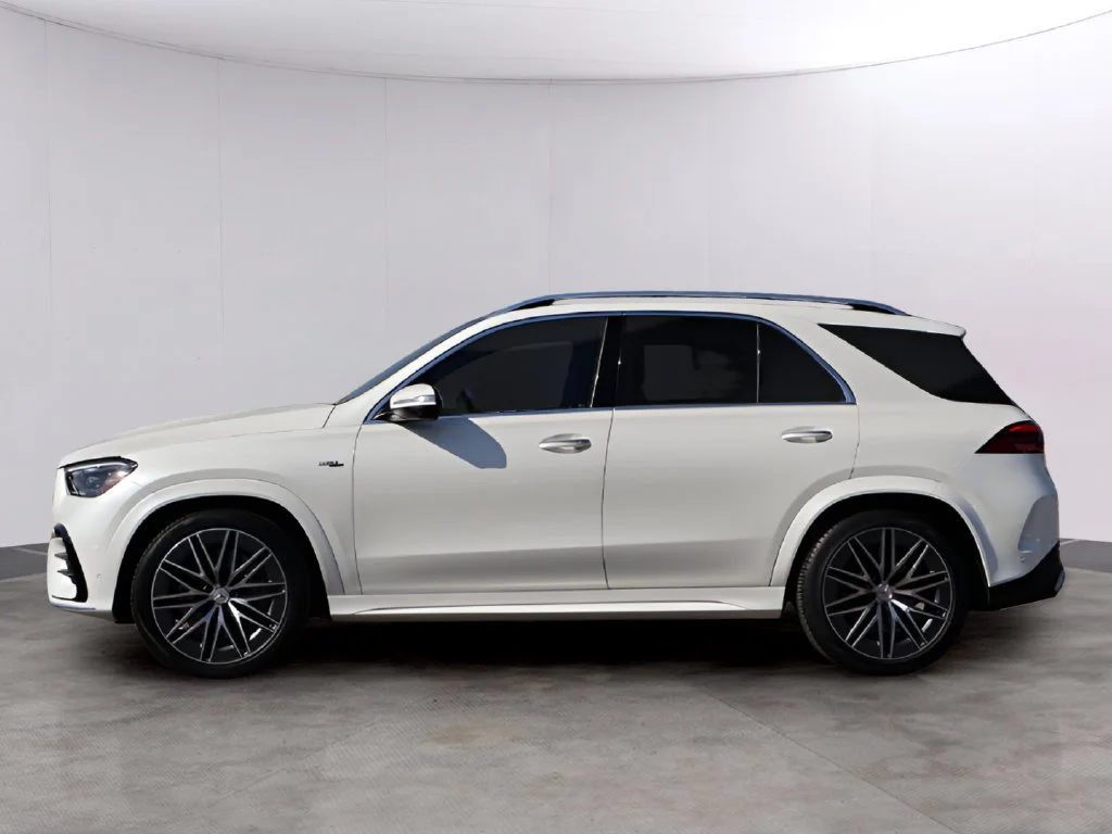 Used 2024 MANUFAKTUR Diamond White Metallic Mercedes-Benz GLE 53 AMG® image 4