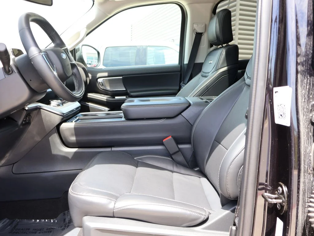Used 2025 Black Ford Platinum image 25