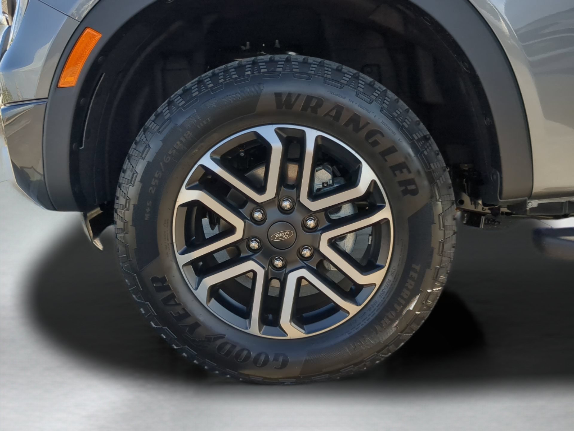 New 2026 Carbonized Gray Metallic Ford Lariat® image 68