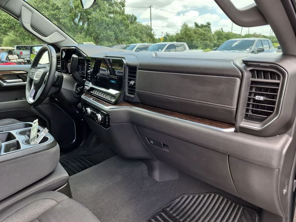 Used 2024 Black GMC Elevation image 40