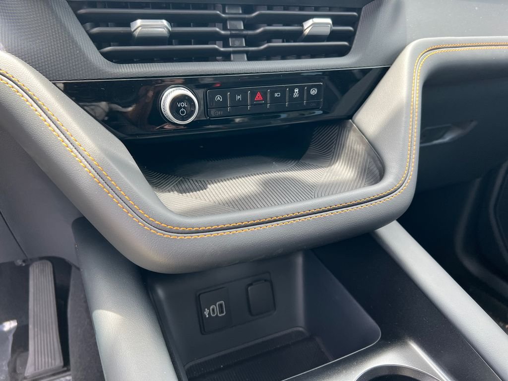 New 2026 Gray Ford Tremor image 33