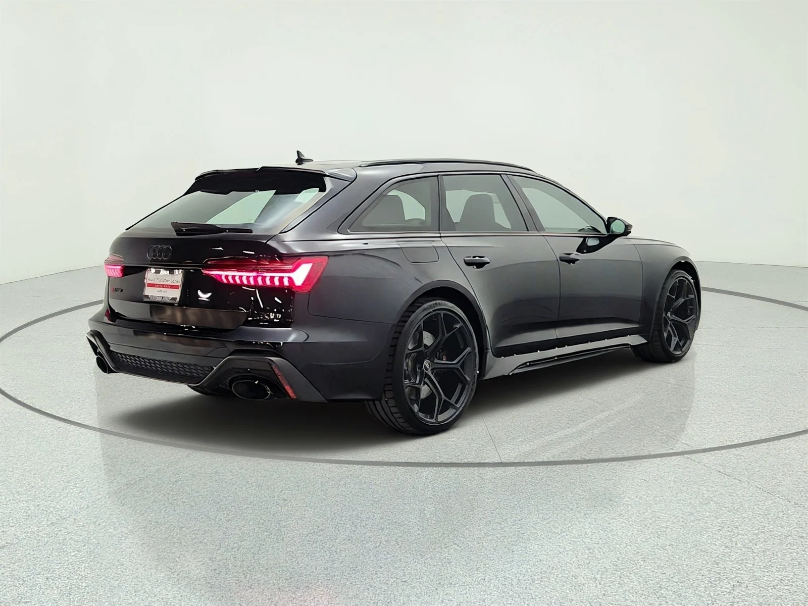 Used 2024 Sebring Black Crystal Effect Audi performance 4.0 TFSI quattro image 5