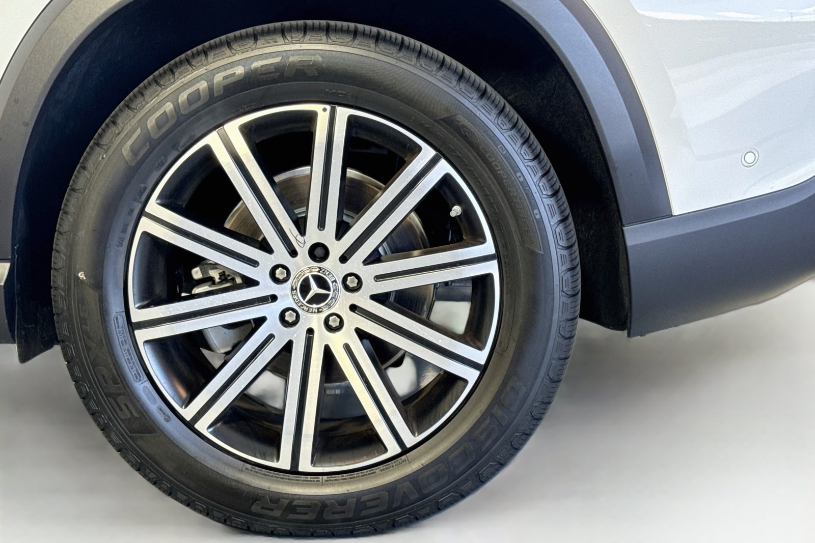 New 2026 Polar White Mercedes-Benz GLE 350 image 29