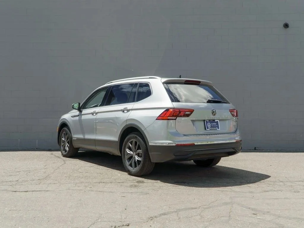 Used 2023 Silver Metallic Volkswagen 2.0T SE image 3