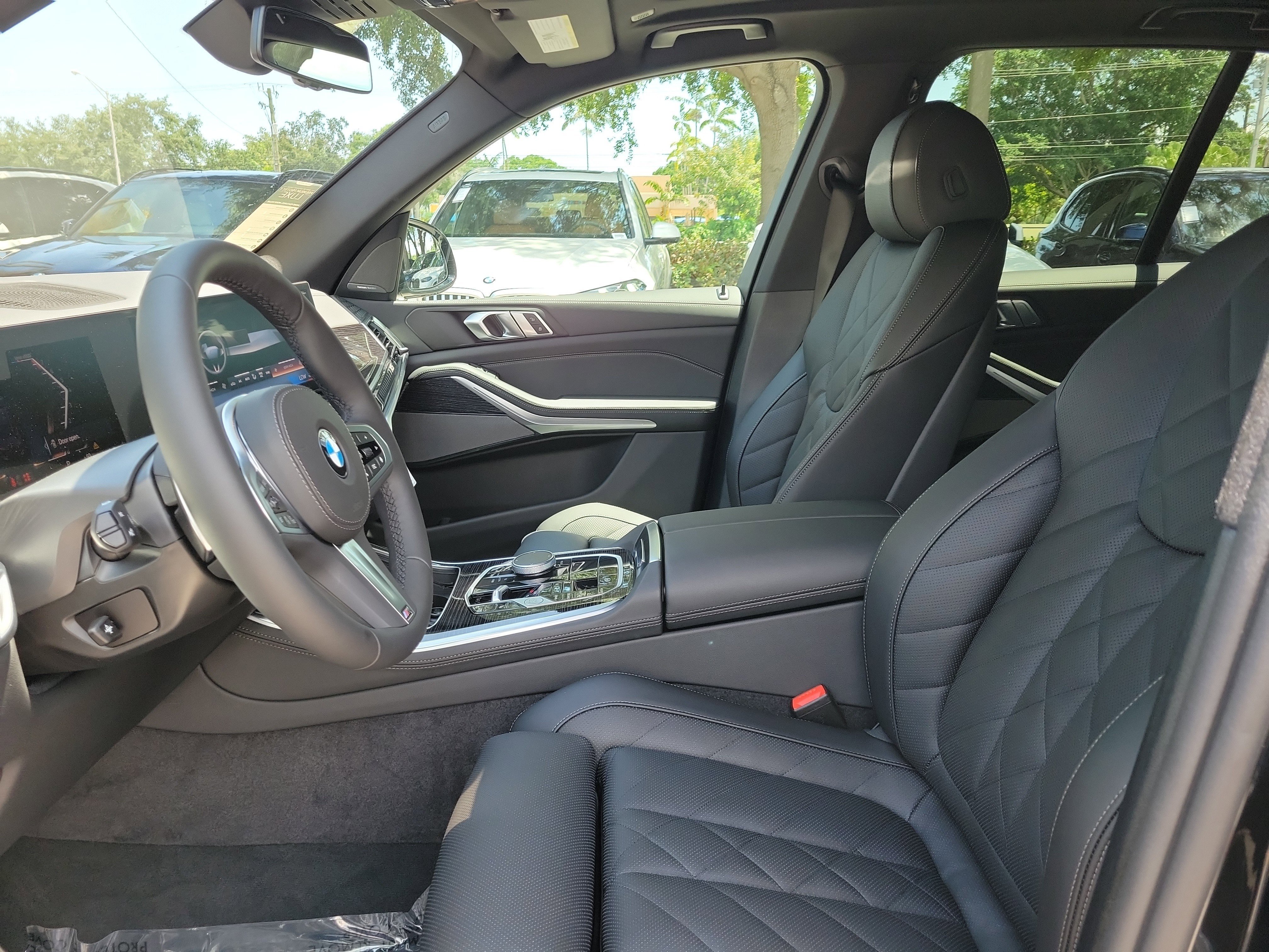 New 2026 Alpine White BMW sDrive40i image 13