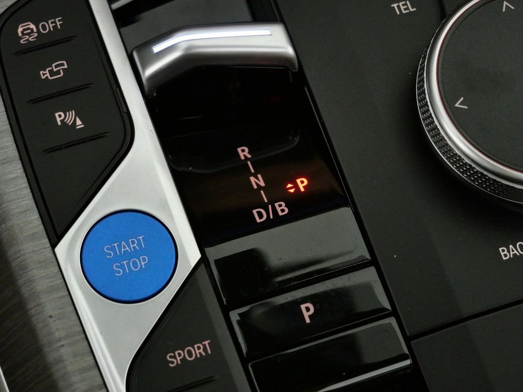 Used 2026 Black Sapphire Metallic BMW xDrive40 image 48