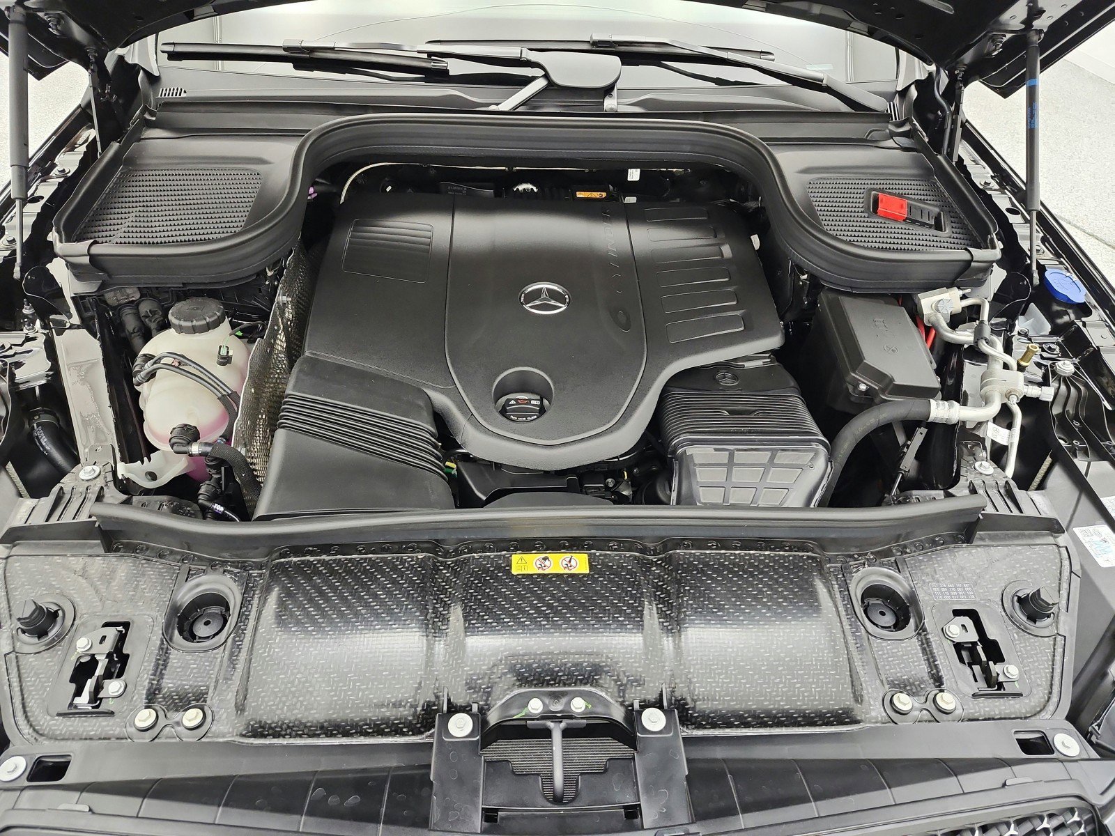 New 2026 Obsidian Black Metallic Mercedes-Benz GLE 450 4MATIC® Coupe image 41